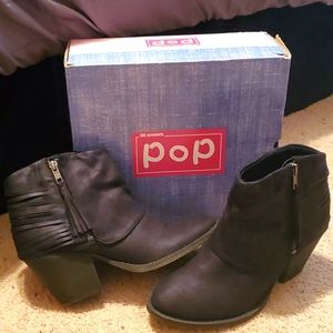 Pop boots 9 Medium. Brand new, never worn